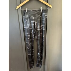 NIke Pants Womens Small Dri Fit Shimmer Black Camo Stretch High Rise Leggings